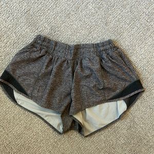 LULULEMON GRAY HOTTY HOT SHORTS
